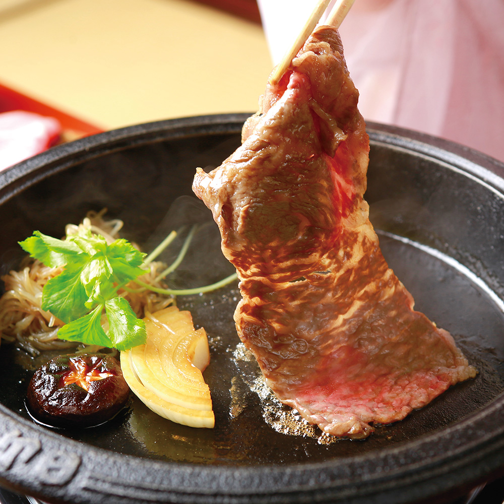 東京・人形町 「日山」 黒毛和牛肩・肩ロースすき焼き